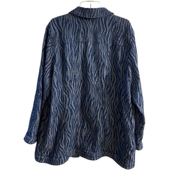 Chico’s zebra printed textured elongated denim jacket XL - Picture 3 of 9